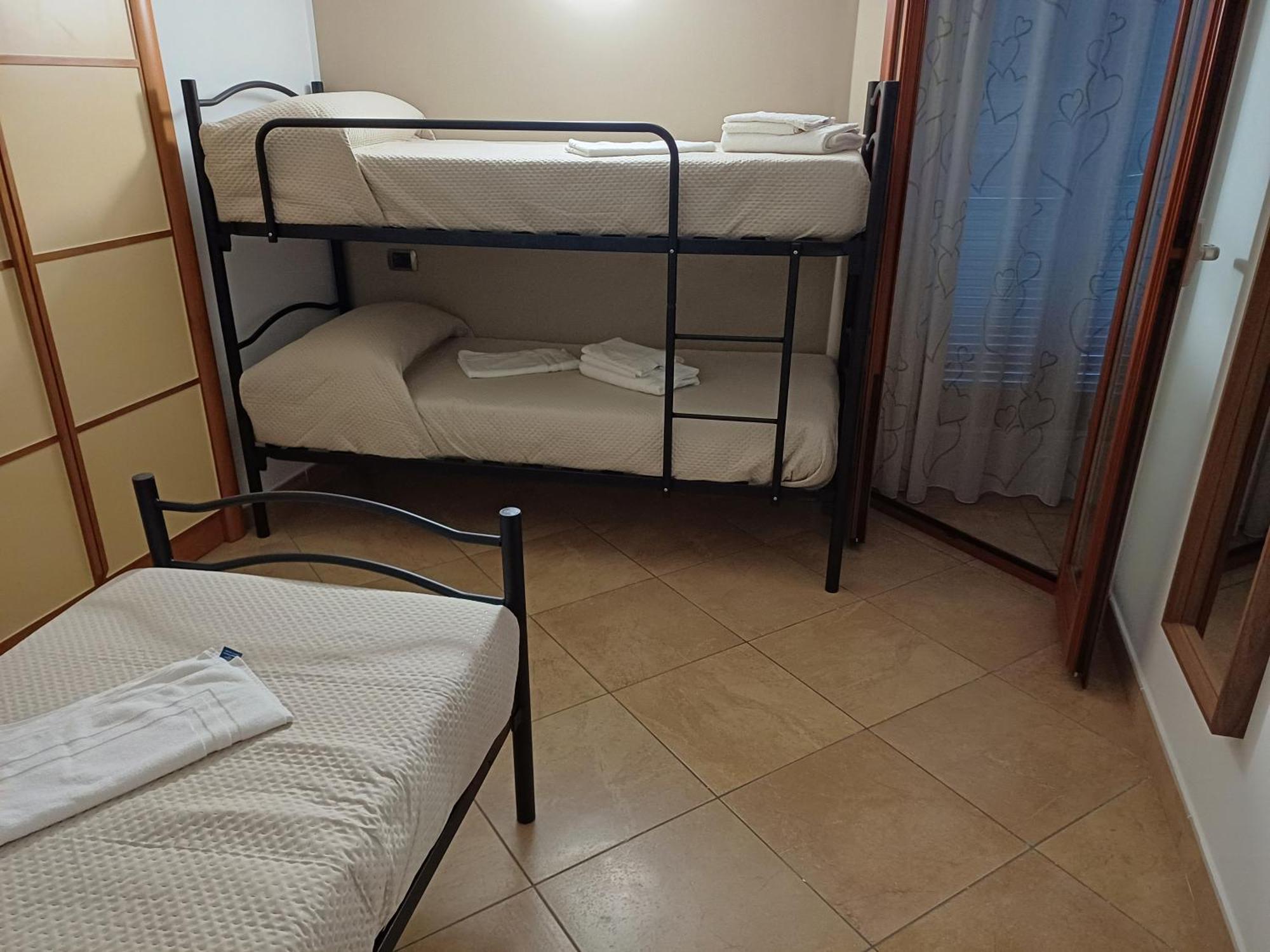 Ostello Napoli Town Εξωτερικό φωτογραφία